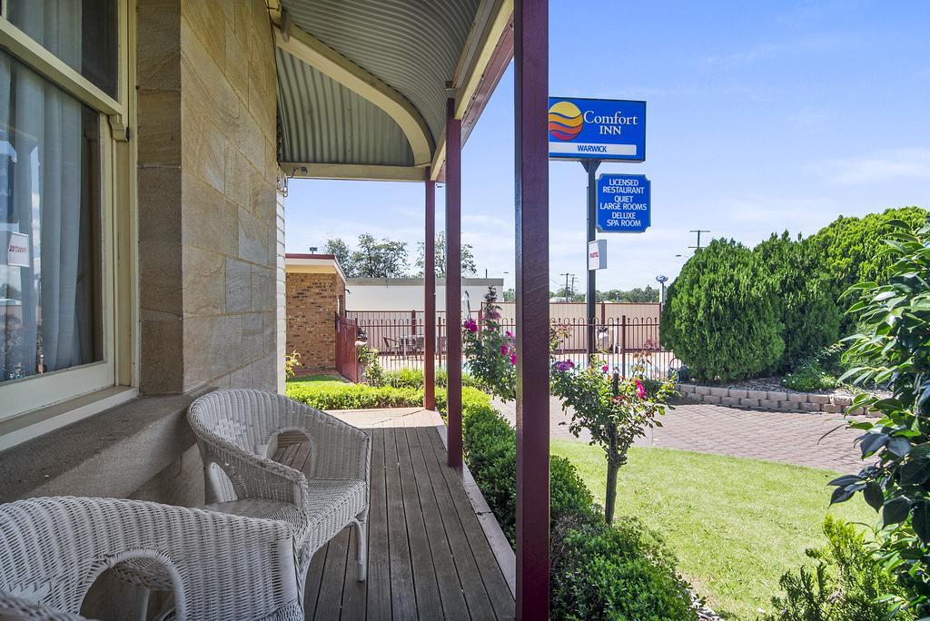 Warwick Settlers Inn Екстер'єр фото