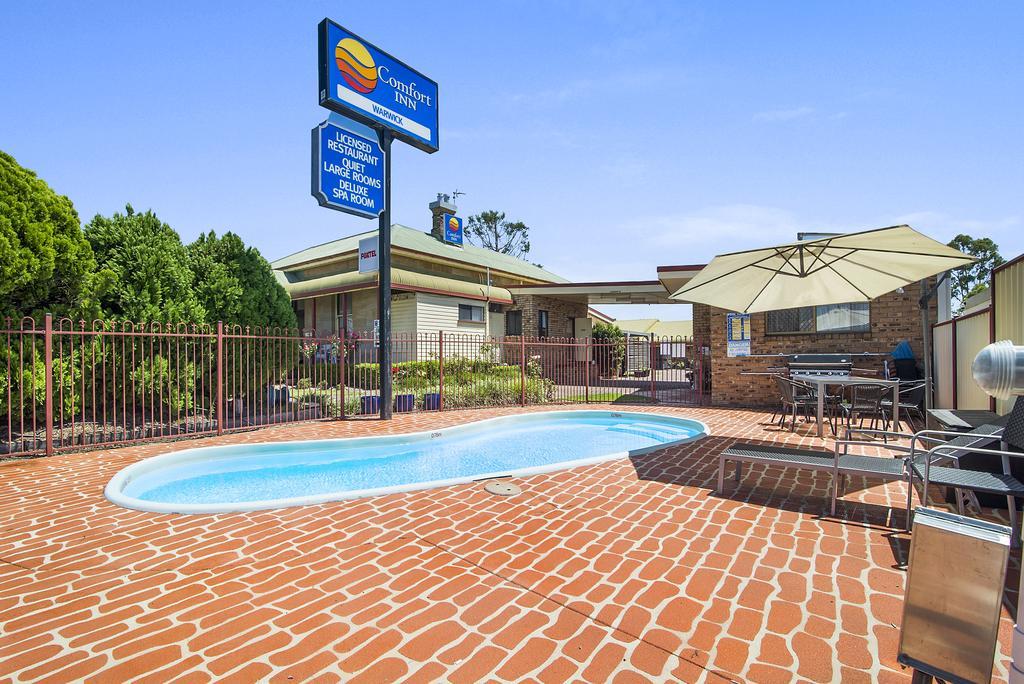 Warwick Settlers Inn Екстер'єр фото