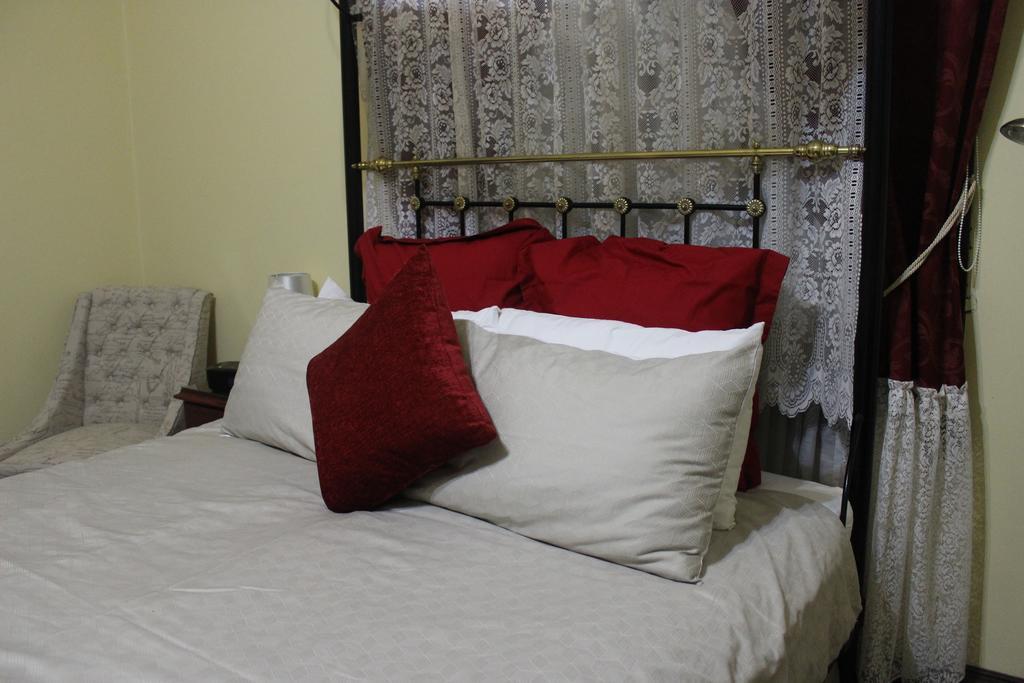 Warwick Settlers Inn Екстер'єр фото