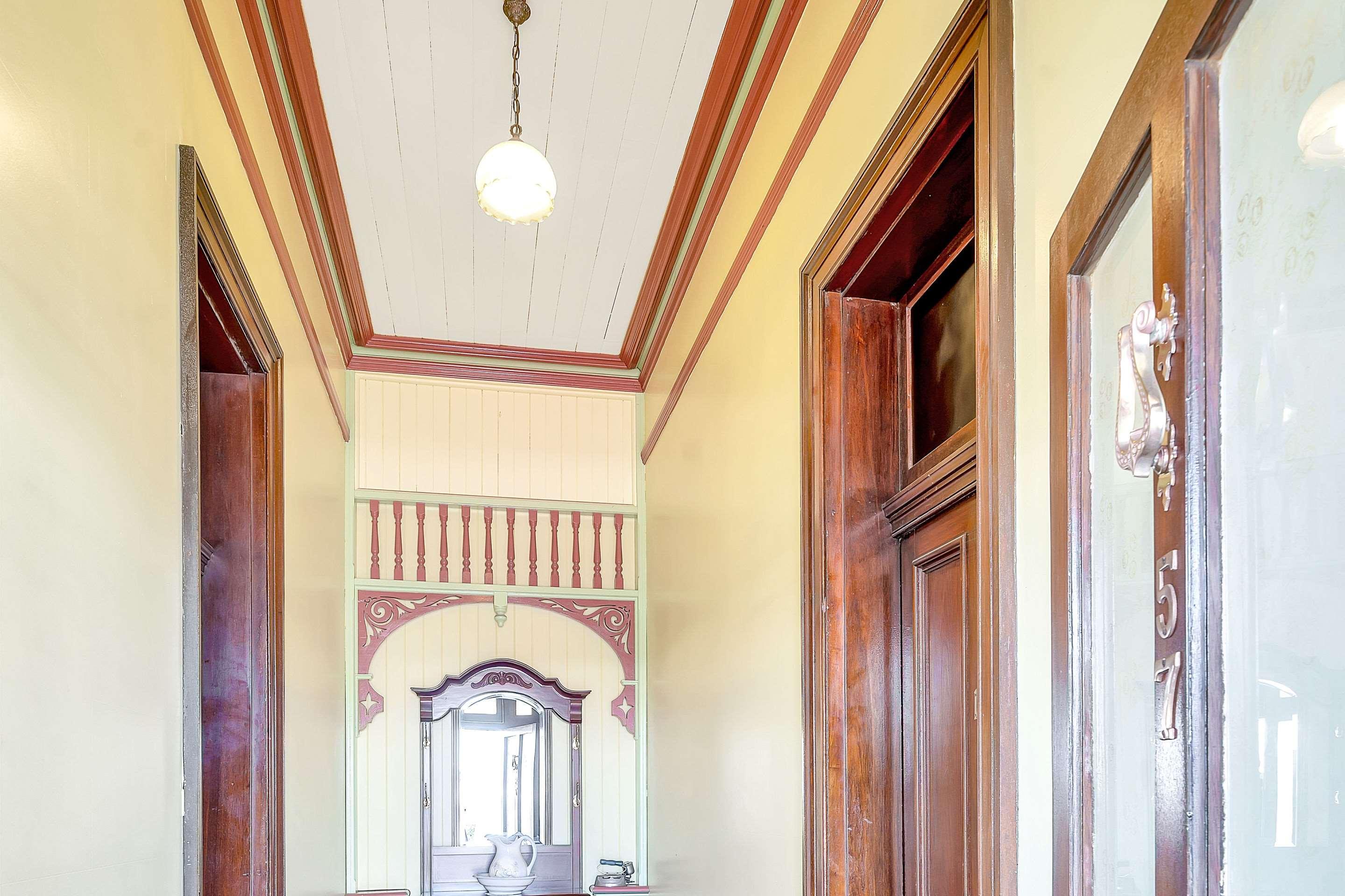 Warwick Settlers Inn Екстер'єр фото