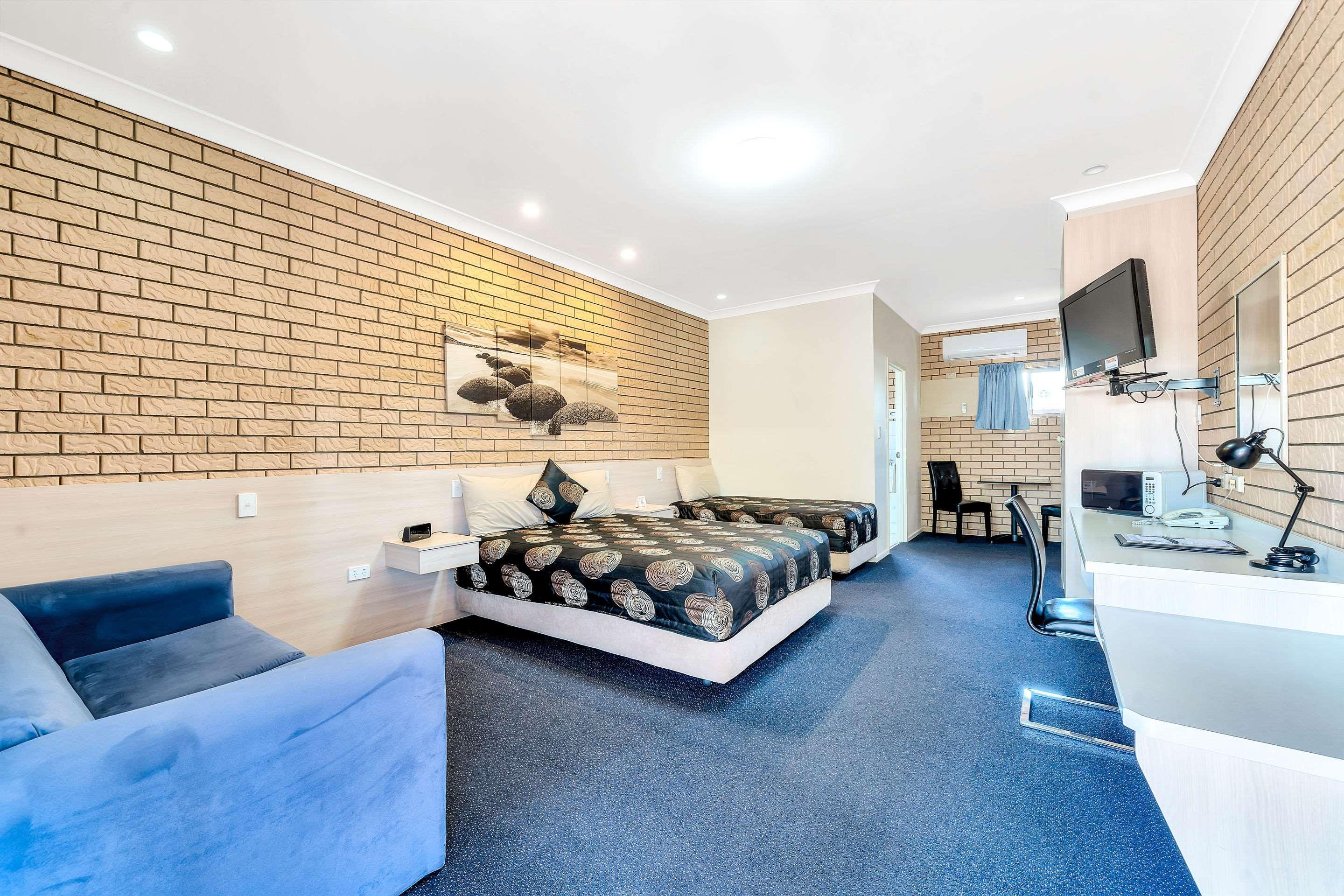 Warwick Settlers Inn Екстер'єр фото